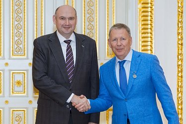 Александр Трубников отмечен знаком «Почетный строитель России»